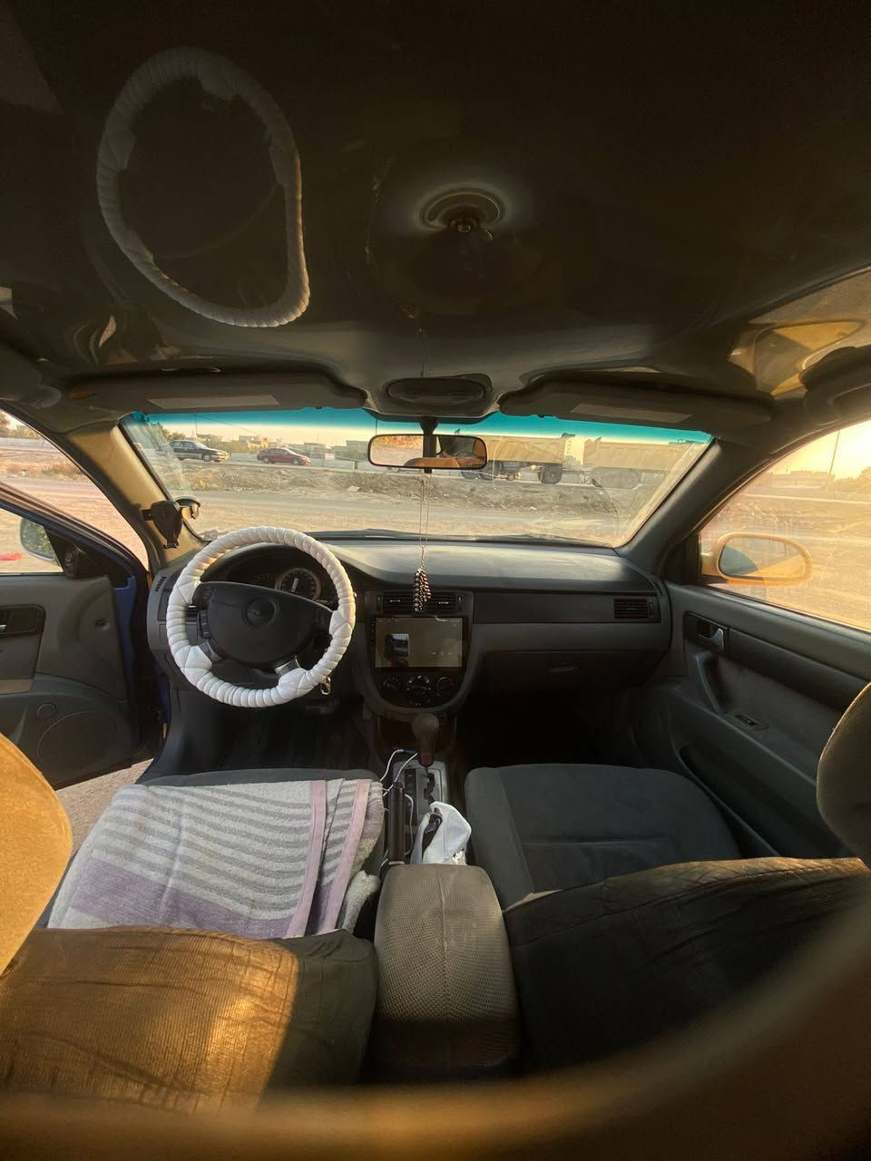 السلام عليكم .اوبترا خليجي 2008 .صدر أمامي خلفي جديد كير مكفول ومكينه بيهه تبخير .تخم تاير جديد باتري جديد  داينمو مال كصه  تتفئه وتبريد شغال سياره مكفوله فقط جاملق أمامي مبدل كهربائيه السياره كلهه شغاله .مصفره هيئه غرامات سنويه بأاسمي مشروع وطني.العنوان بغداد  ابو غريب .السعر 60 وبيه مجال .للاستفسار واتساب***********
اتصال ***********
