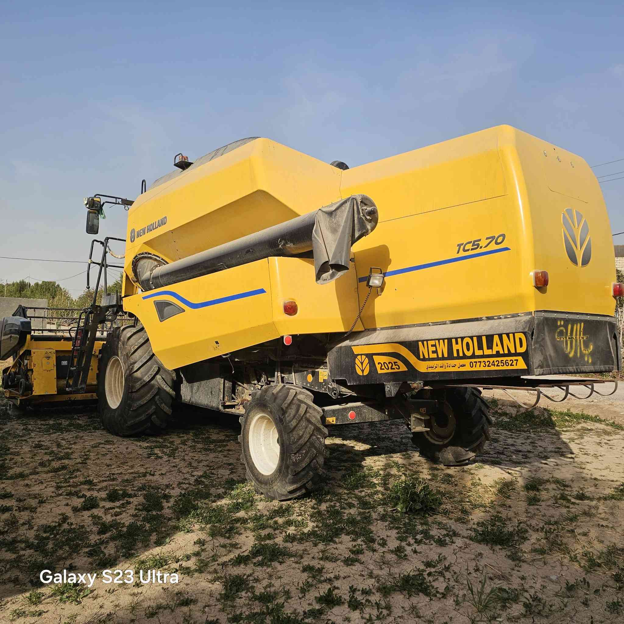 سلام عليكم للبيع حاصدات عدد اثنين وحده 2014 وحده 2025 استفسار اتصل ***********   ***********
