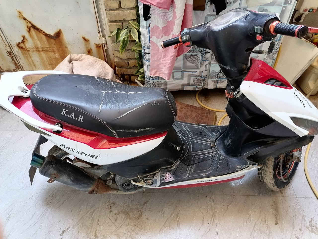 سلام عليكم دراجه ماكس سبورت مضلعه تمشي 120 دراجه ما مفتوحه بس عوزهه سلف وتاير الوره مشكوك ابيعهه مال تفصيخ المكان المهيديه السعر خاص متواجد واتساب ***********
