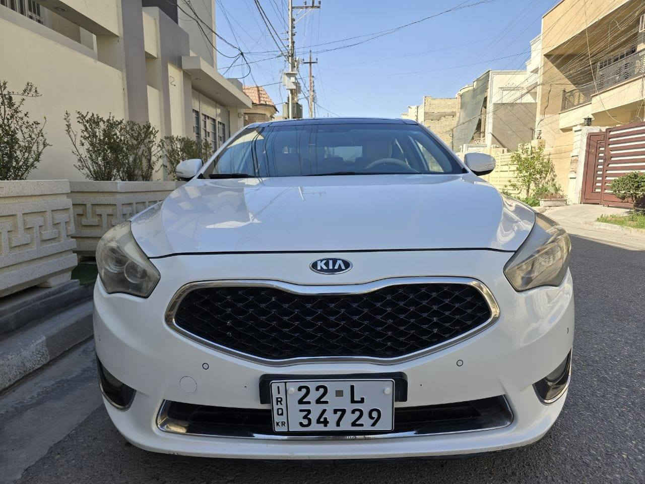 كيا كادنزا ٢٠١٤  خليجي محرك ٦ سلندر دووش رقم اربيل دولي سنويه وهزه ورقم جديد   فوول مواصفات ملكي vip  ١/١  بانوراما  بصمه تشغيل بصمه ابواب شاشه كبيره كامره دواره تحكمات فوول اشاير بالمري مري شفط كشنات كهرباء تدفئه تبريد كشنات خزن ميموري قطعتين تبريد دخول ذكي مثبت سرعه بردات خلفيه . وضعيات قياده  كير محرك صدر جاهز بيها جاملغ وباب صبغ بدون دواخل بدون لغود بدون شواصي السياره جديده. السعر ١٢٢ 
للاتصال ***********
