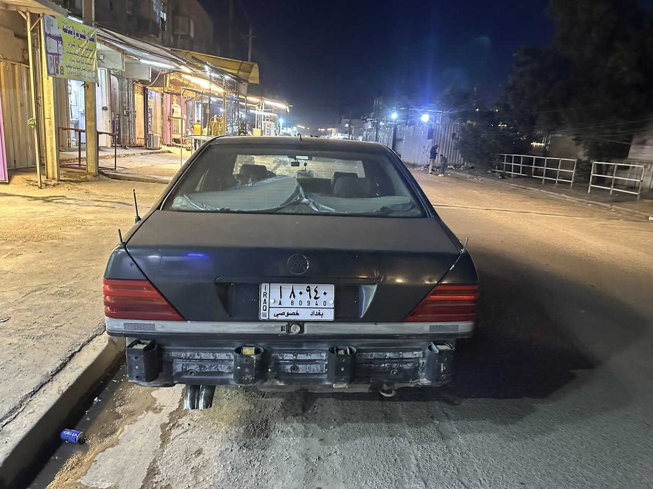 السلام عليكم مارسيدس شبح للبيع موديل 92 المكينة كايمة تبريد شغال السيارة بغداد باسمي تحويل مباشر السعر 40 ورقة قفل بغداد الشعب الاتصال ***********
