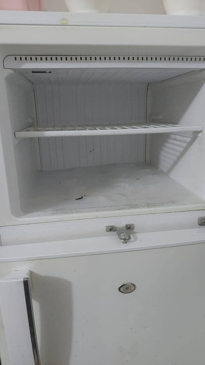 السلام عليكم بنات ثلاجه جديده للبيع السعر مناسب


**إذا كنت صاحب هذا الإعلان وتريد حذفه لأي سبب، رجاءا أرسل رسالة إلى الدعم الفني**