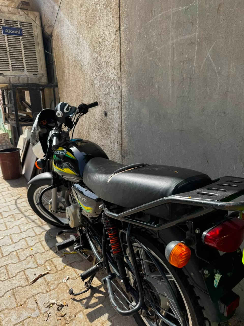للبيعربوكسر ٤ كير 2018 الدراجه جديده مجفته صار شهرين تقريباً بيه ضمان ٣ اشهر كارت ضمان الدراجه اوراق كامله اصولي سعرها 850 وبيه مجال بسيط كلش *********** هاذ وانساب فقط مابي رصيد
