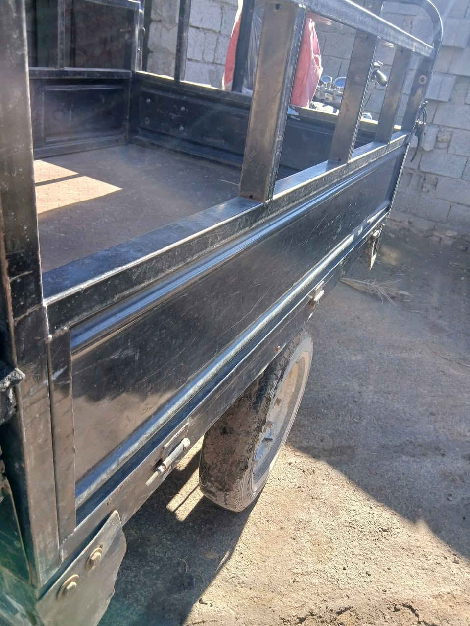 سلام عليكم  ستوته مديل ٢٢ اوراق مكفوله كفاله عامه ركبه شاصي من صبغ ولحيم  مكينه جديده   السعر الاتصال    ***********
