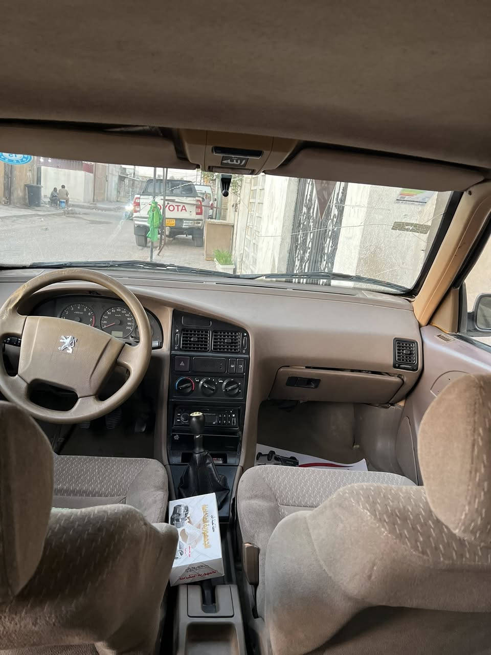 سلام عليكم  بيجو لبيع سعر ٣٢ وبيهه مجال   ***********
