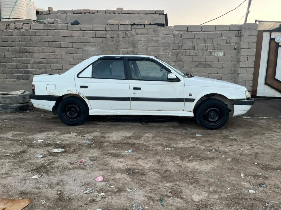 سلام عليكم من رخصت المدير الكروب بيجو 405للبيع  مكينه كير خير من الله البدي شوف العين رقمهه بصره راعيهه موجود السعر 27وبيهه مجال العنوان الزبير ***********تبريد شغال
تخم تاير
