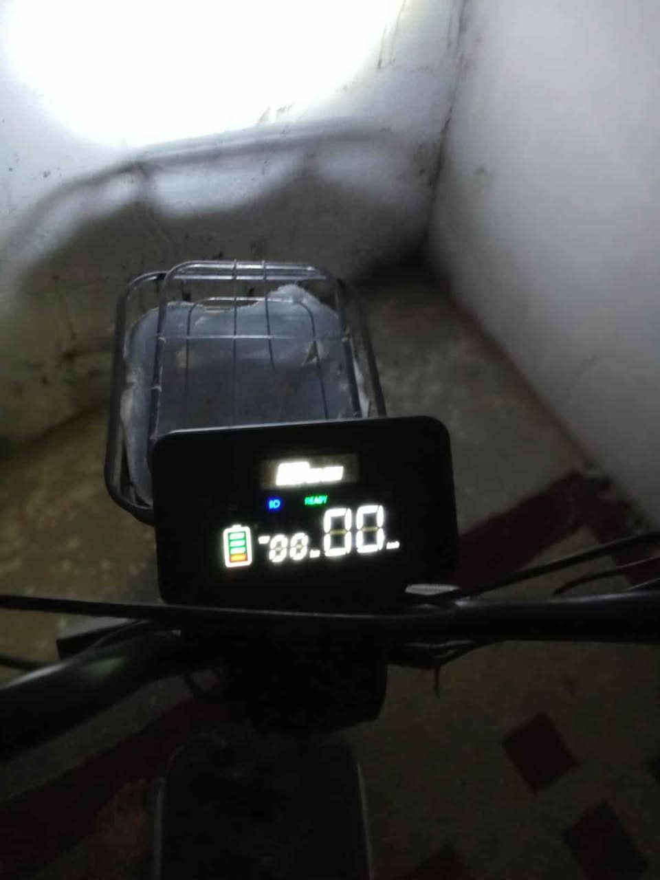 سلام عليكم دراجه شحن للبيع فول تشغيل ريمون لايت عالي ناصي دبل اشاير استعمال قليل سعر 200 وبي مجال للستفسار ***********
