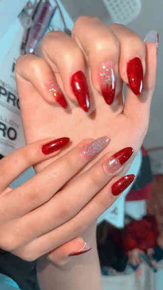 عروض راس السنه
حلاقة دبي
شهداء البياع يم فران زمزم
رقم المحل واتساب ***********
🌹🌹🌹
