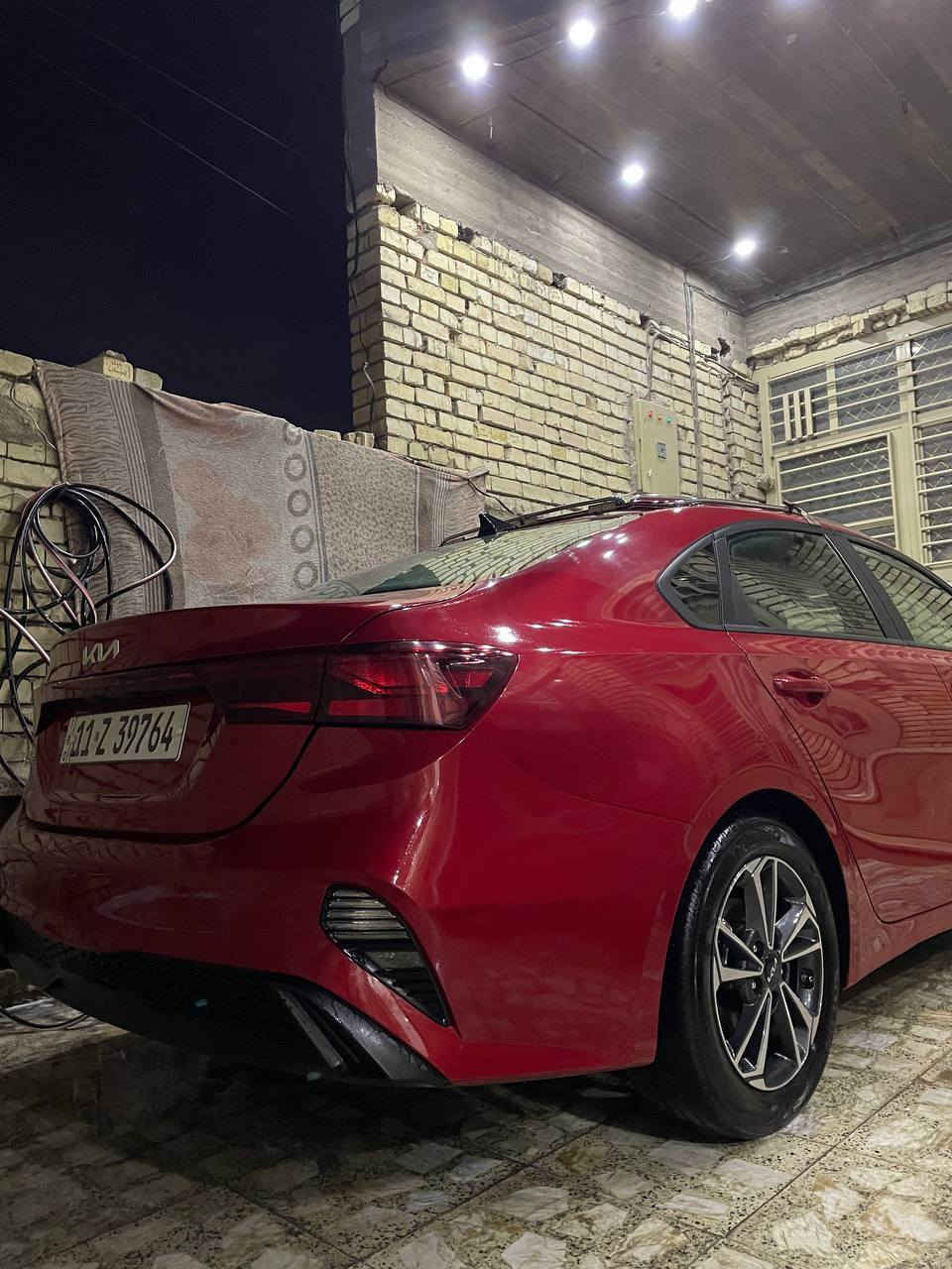 السلام عليكم  فورتي مديل ٢٤ حادث بنيد مبدل و جاملغ مصبوغ مكينه ٢٠٠٠ دوش كير المرغوب اي تي ماشيه ٢٧ المسافه المقطوعه بسمي جاهزه ترهم مراوس او بيع السياره تخم تاير جديد تبريد ثلج السعر ١٥٠ هاذه رقمي ***********
