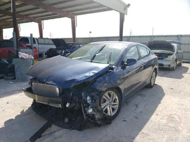 السلام عليكم
النترا وارد امريكي موديل 2020 حادثها الجاملغ الايسر جهة السائق مبدل وطرف البنيد مصلح نفسه  مبدل
كير AT   المرغوب وكلشي شغال بالسيارة تبريد خير من الله
السيارة كير ومحرك خير من الله گشر ودواخل نظيفة 
مواصفات (محرك جديد مبدل ماشي 50 كيلومتر)
تحكم ستيرن 
نظام كروز 
نقطة عمياء
شاشة كاربلي
كاميرا
حساسات 
رادار حماية 
نظام ايكو
أنظمة سرعة
السيارة ماشية 121 الف حقيقي گاعيات
 دوشمة ارضيات وكشنات تخم تاير جديد 
ودسكات امامي جديد
اتصل وتعرف السعر متواجد كلشي واتساب وعلى سيم كارت
***********
