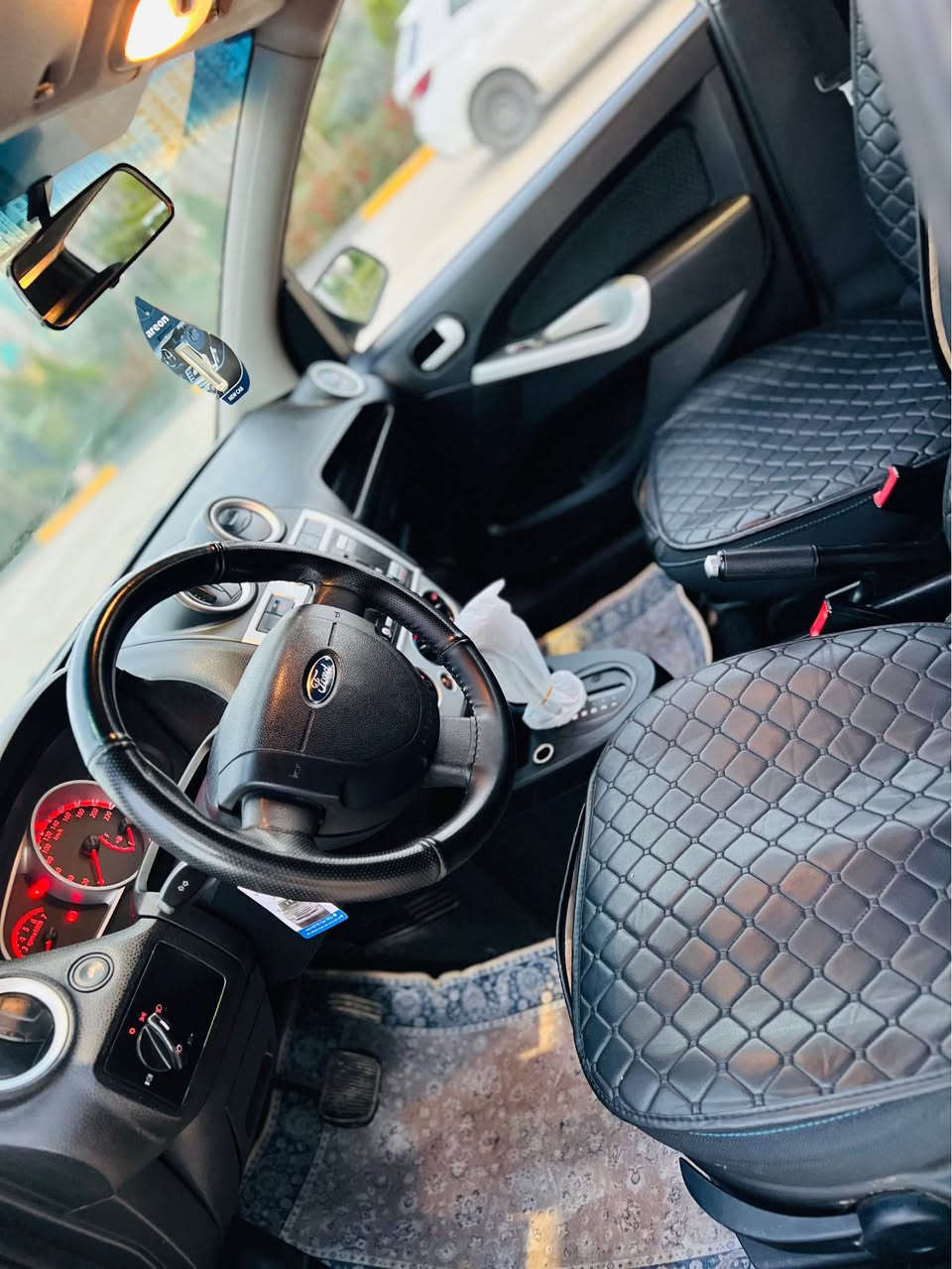 Ford figo 2014 xlije
سفری شەریکەی نیڤا بێ بۆیاخ زۆۆر تازە ماوەتەوە سەیارەکا
گێڕو مەکینە بە شەرت بێ سەوت بێ بوخار بێ دوکەڵ
تەحویل و خرامە بە شەرت تایەو ویلی تازە پێش و دوای تازە رۆن و هایدرۆلیک تازە سەیارەکە لە سلێمانیە
نرخی : 83 مجال
‎                                                      *********** ژت السليمانية, العراق
