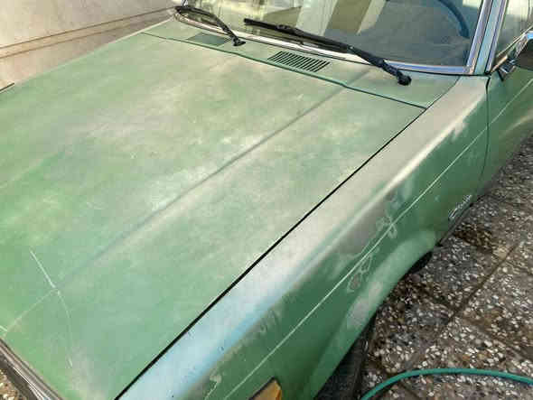 كرونه موديل ٨٠ سياره جاهزه رقم انكليزي شرط تحويل جاهزه من كلشي بس تبري مابيه السعر ٣٦  مكان السياره الكرخ ***********
