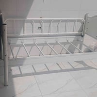 للبيع • سرير • غرفه اخشاب