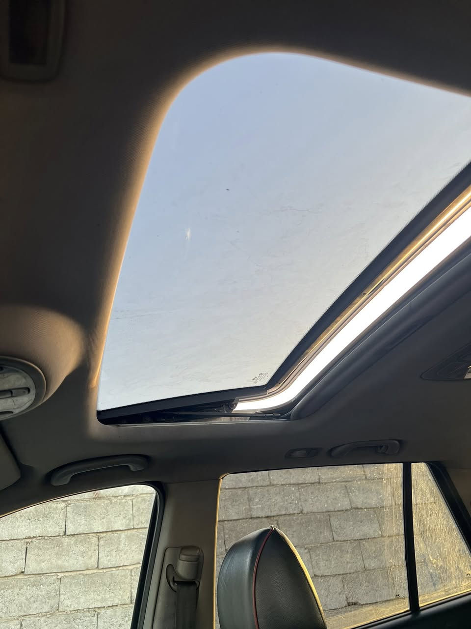 السلام عليكم من رخصه صاحب الكروب المحترم للبيع سياره سنتافيه كاز  فول مواصفات فتحه سقف تحكم ستيرن كير مكينه بلايلون تدفئه تبريد تدفئه كشنات مرايات شفط تخم تاير سياره كصه وحده متوامه وكامله  حساسات امامي خلفي سياره سبعه راكب 2009مكان بغداد بيع او مراوس حسب القناعه ***********
