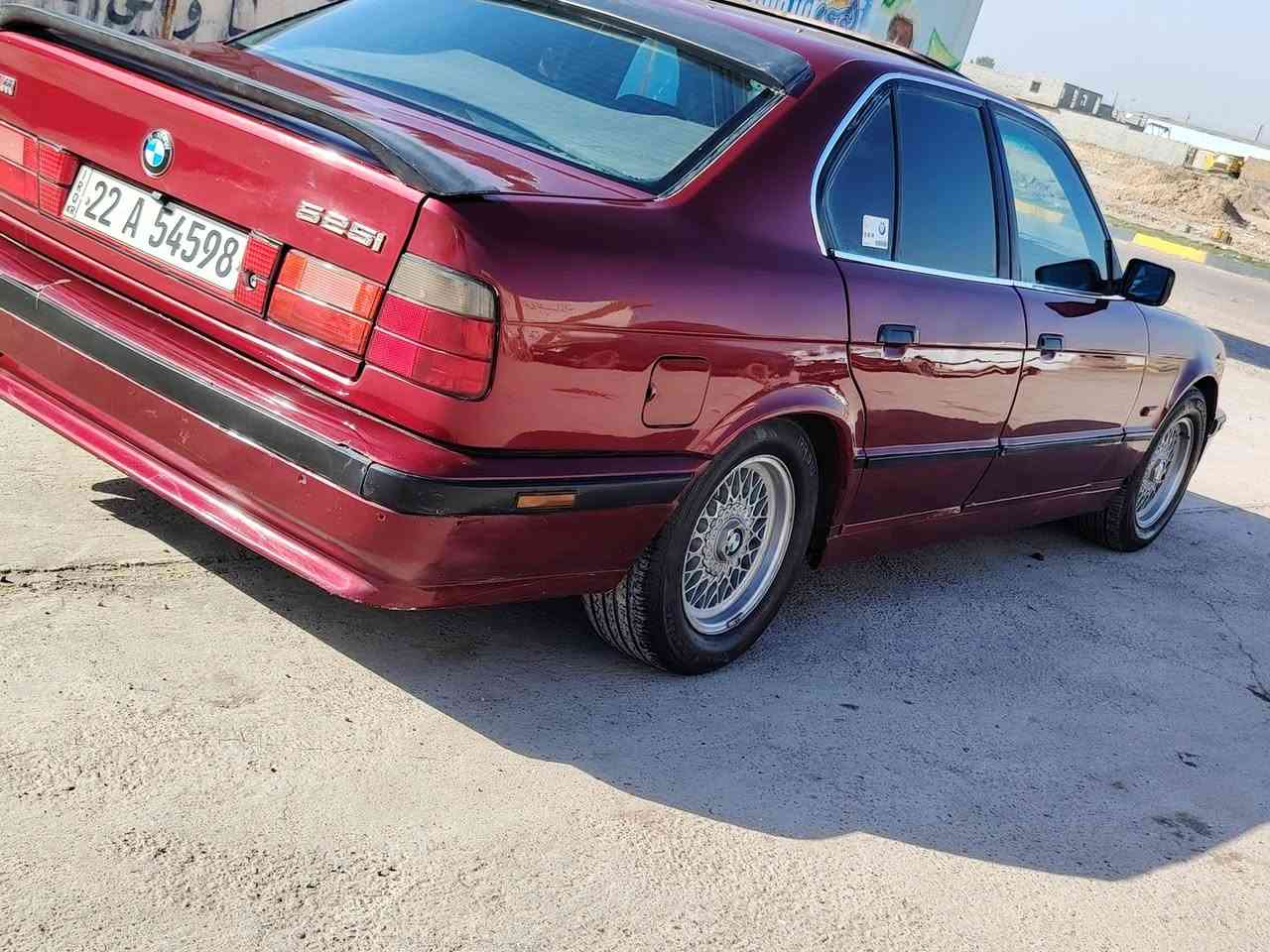 BMW   525.m1992
رقم اربيل انكليزي شرط التحويل والوكاله 

مكينة 6 مسكر. مكفوله 

كير اوتوماتيك مكفول

تخم تاير ويل كب مع لسبير.  

صدر امامي وخلفي مضبوطات 

تبريد + تدفئه شغالات 

سلايت طكتين شغال 

غرفتها حلوه.  

بدون ضرر. 

مصبوغه جماليه 

كهربائيات كلها شغاله 

منضومة زنون  كامله 

_______________________________________________

السعر. 55 وبيها مجال 

العنوان سامراء 

***********
