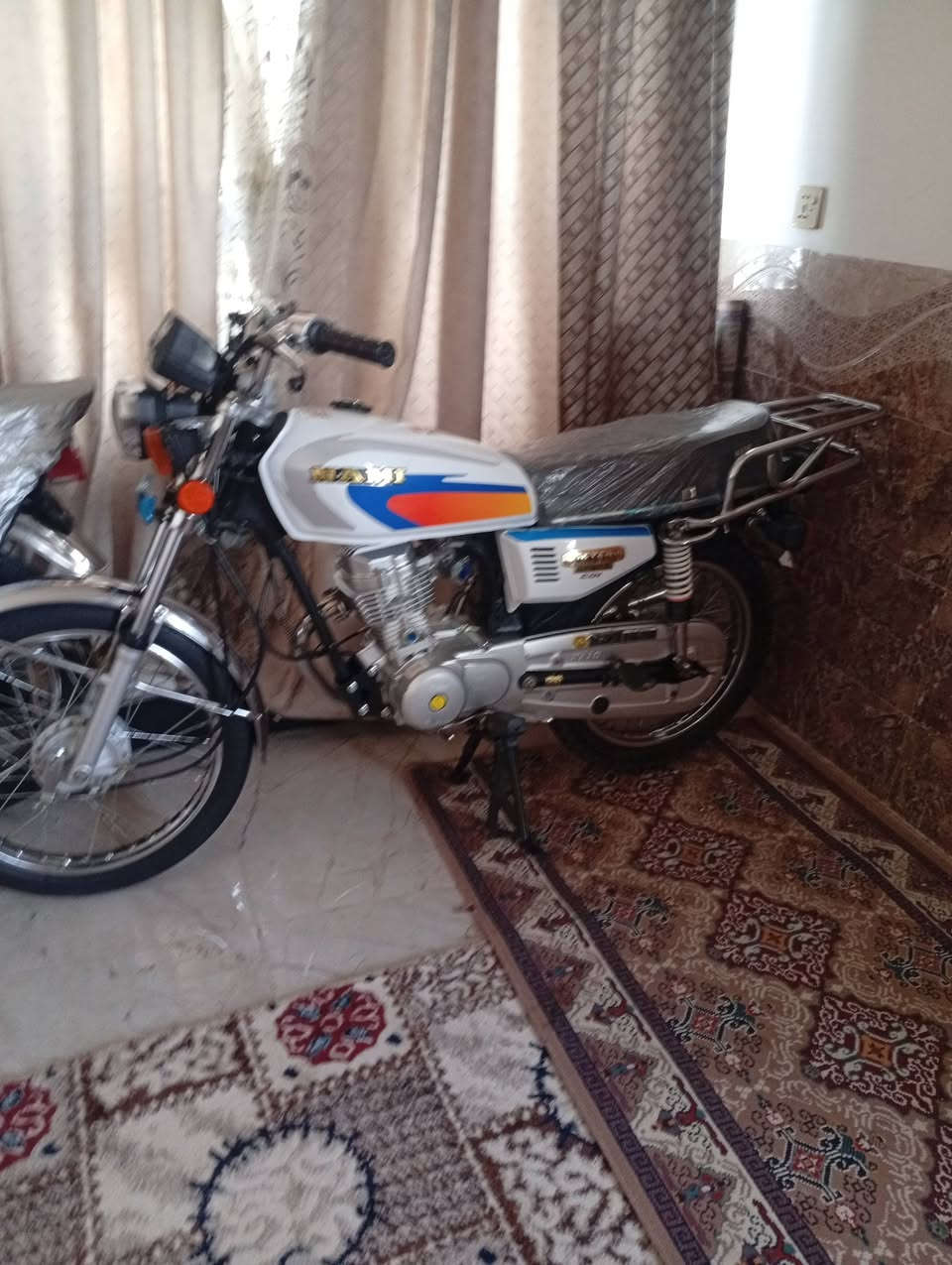 نامه مديل23طلعه بل 24رقم وكيل نوار مكفوله من كلشي وسعر 
***********اتصل او واتساب
