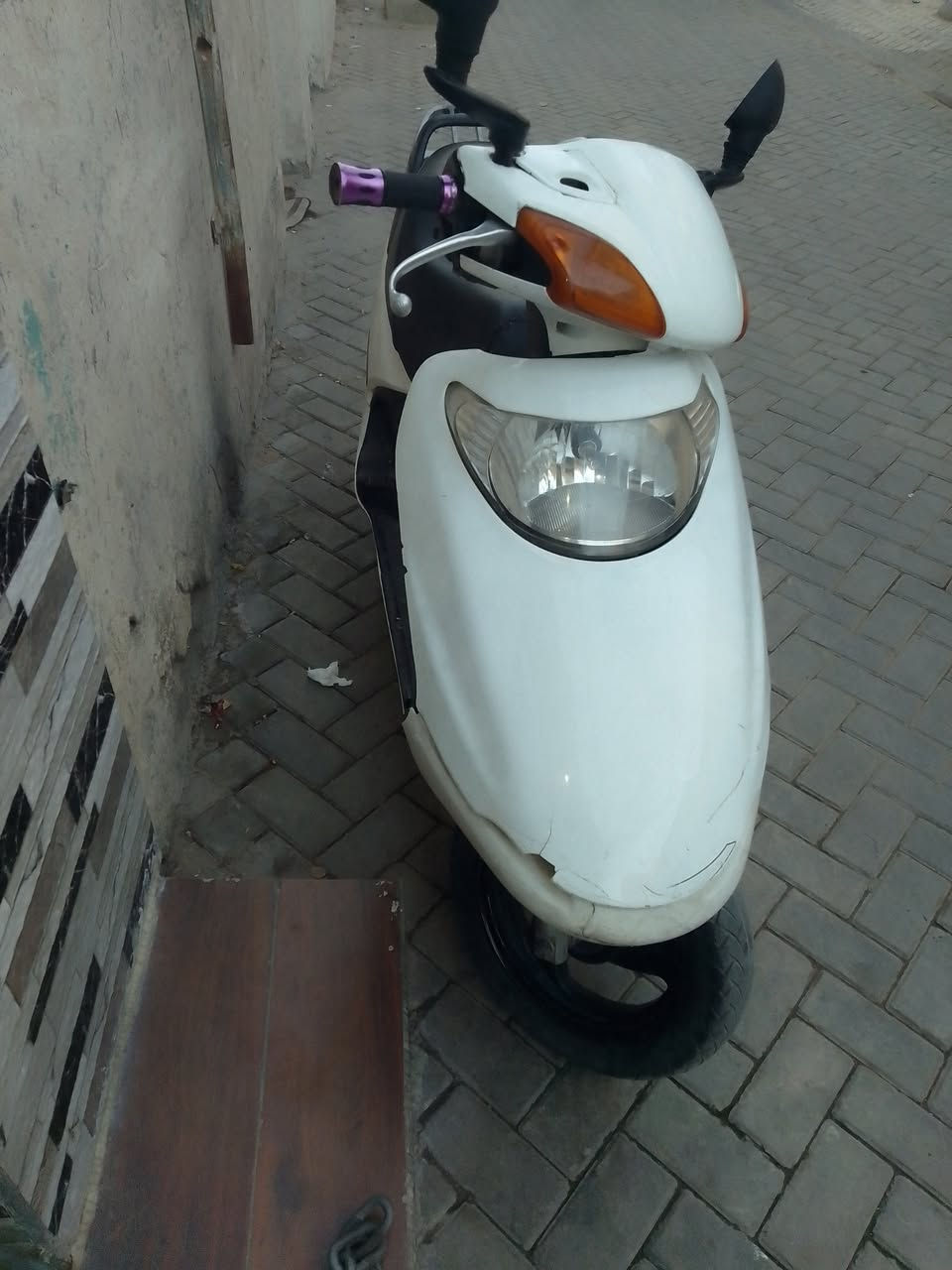 السلام عليكم دراجة سبيسي مكينه خرسه خير من الله سلف هندر كهربائيات شغاله الصندوكك شغال كلها بلاديه كفرات اصليه 450وبيها مجال للتواصل خاص موجود للاتصال ***********
