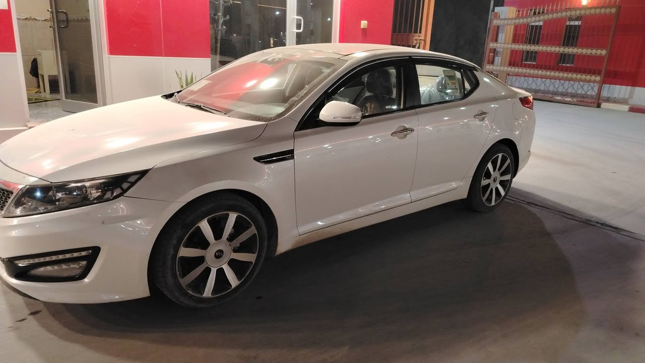 السلام عليكم كيه اوبتما مديل 2011 مكفوله كفاله عامه فول واحد عل واحد أعلى فئه السياره جاهزه كير مكينه حداديه تبريد كله شغال السعر 135 مكانهه نجف
مبايل ***********
