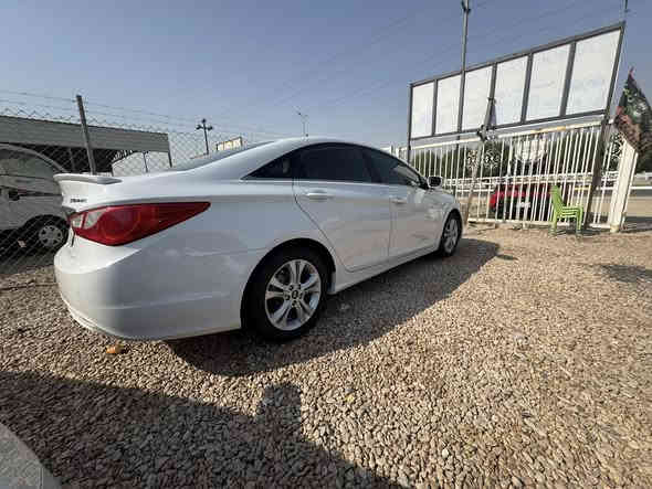 يالله 
سوناته خليجي 2400 
موديل 2011 خمسه كير 
كفاله عامه من كلشي 
ماشيه 170
تريد وكاله تريد تحويل 
مكانه بالحله 
***********
