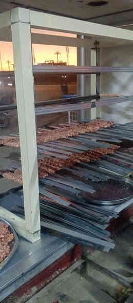 السلام عليكم قصابة وكباب الاصدقاء لحم عجل عراقي كباب لحم عجل +غنم عراقي كباب دجاج تتوفر خدمة توصيل مستعدين لتجهيز كافة المناسبات مكان الاسكندرية شارع العام مقابل معارض الاسكندرية للسيارت بإدارة حيدر ***********وعبس ***********
