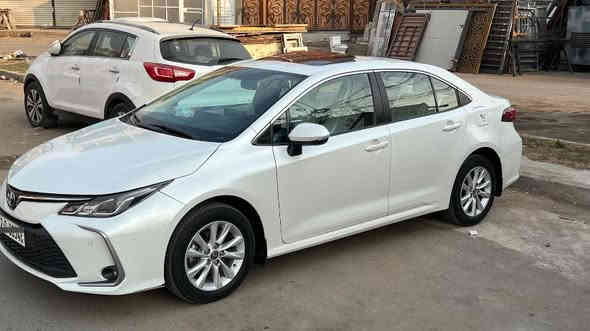 اللهم صل على محمد وال محمد 
السلام عليكم 
تيوتا كورلا 2023 خليجي ضمان شركة SAS
   ماشيه : " 64 الف  "
           فول مواصفات ✅
بصمه تشغيل وابواب وصندوق 
قطعتين تبريد + فتحة سقف 
فول تحكم استرين + شاشه ديجتال 
حساسات اماميه خلفيه + نضام سبورت
شاحن واير لس + مري شفط
وباقي المواصفات المعروفه 
🛑مكفوله كفااله عامه فقط مبدل بنيد أثر ضربه خفيفه جداً والبنيد القديم الاصلي عندي 
سياره جديده متصرف عليها ربع  
     السعر : 170 وبيها مجال 
العنوان : بغداد حي القاهره خلف الجوازات 
الرقم للاستفسار: ***********
