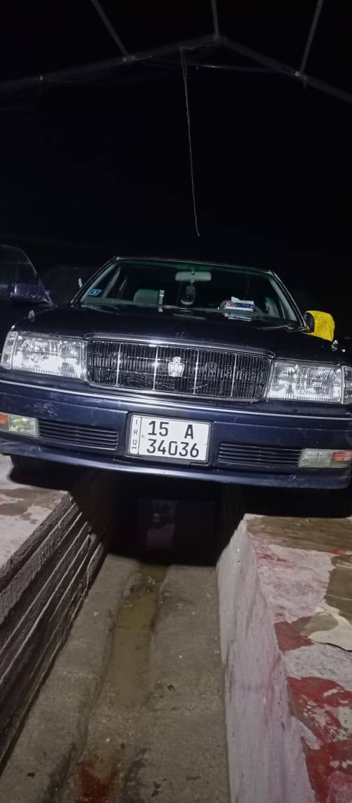 مكلف بالنشر راس الثور للبيع بسمي رقم انكليزي مداور بنفس اليوم
مفكوله كفاله عامه عده القماره 
صقوط سقيفه موديل96 تبريد ثلج حداديه جديده تخم تاير كشن كهربائي استيرن كهربائي 
كهربائيات كله شغاله لايت زنون
السعر 90 وبي مجال مكلف بنشر للستفسار ***********
