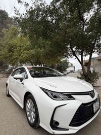 تويوتا كورولا هايبرد موديل  2025 رقم بغداد باسمي شكل خليجي للاستفسار 0...