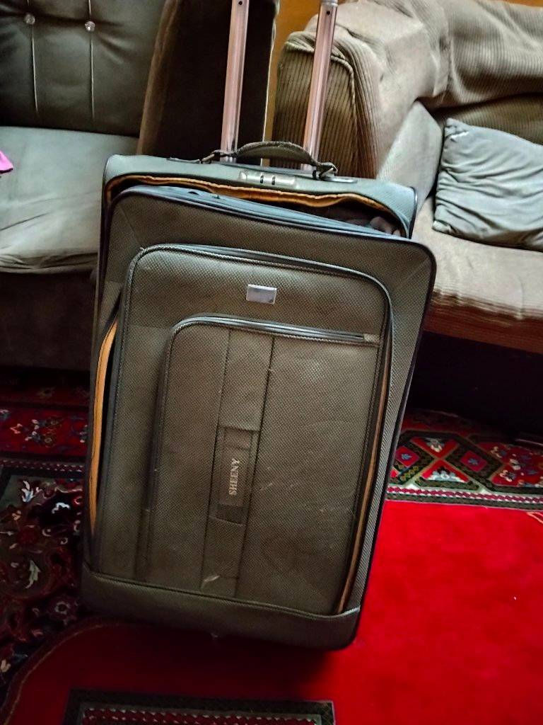 سعر القطعة خمسة الاف موصل ايسر يوجد توصيل


**إذا كنت صاحب هذا الإعلان وتريد حذفه لأي سبب، رجاءا أرسل رسالة إلى الدعم الفني**