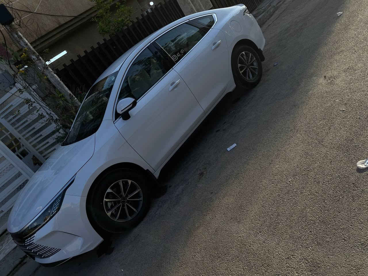 السلام عليكم 🫡 

BYD دستروير 
مكفوله كفاله عامه 
شركه ماشيه 3 الاف 

رقم بغداد تحويل ثاني يوم بدون دوخه المعامله والترقيم وتصير عليك فوك 21 مليون هاي السياره عليها إضافات:

 لـدات جانبيه .
دوسات حوضيه.
تغليف كشنات شعار BYD شركه. 
واقيات طين. 
برمجه وتحديث وبرامج كامله. 

مكاني بغداد الشعب سعرها 19 مليون و600 الف شباب شوفوا الزيرو بيش وتدللون 

***********
