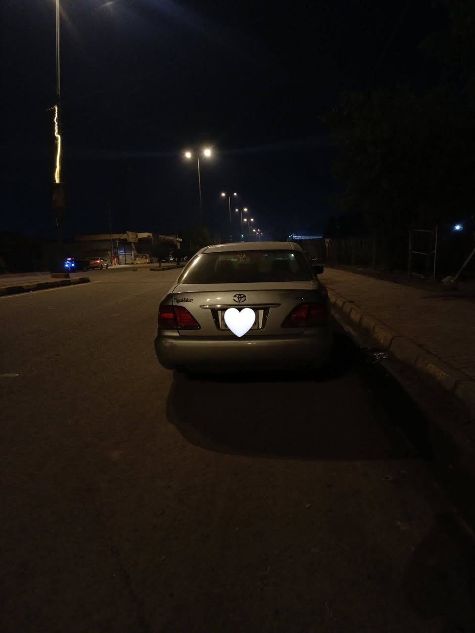 سلام عليكم سياره شاهينه 2005 للبيع كير ومكينه وحداديه كفاله كهربائيات شغاله تخم تاير جديد سنويه ما بيه فقط رقم كصه قماره السعر 35 وبيه مجال مكاني ديوانيه للاتصال ***********
