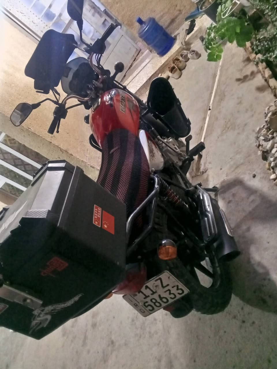 السلام عليكم دراجه بوكسر موديل 23 البيع رقم بغداد وسنويه كبل تحويل السعر/(2600،,)
***********
