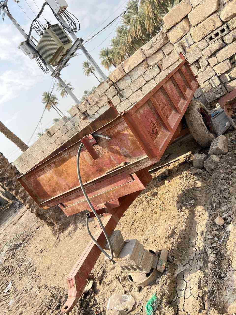 عربانه حدادي للبيع مكانه كربلاء الحسينية ***********
