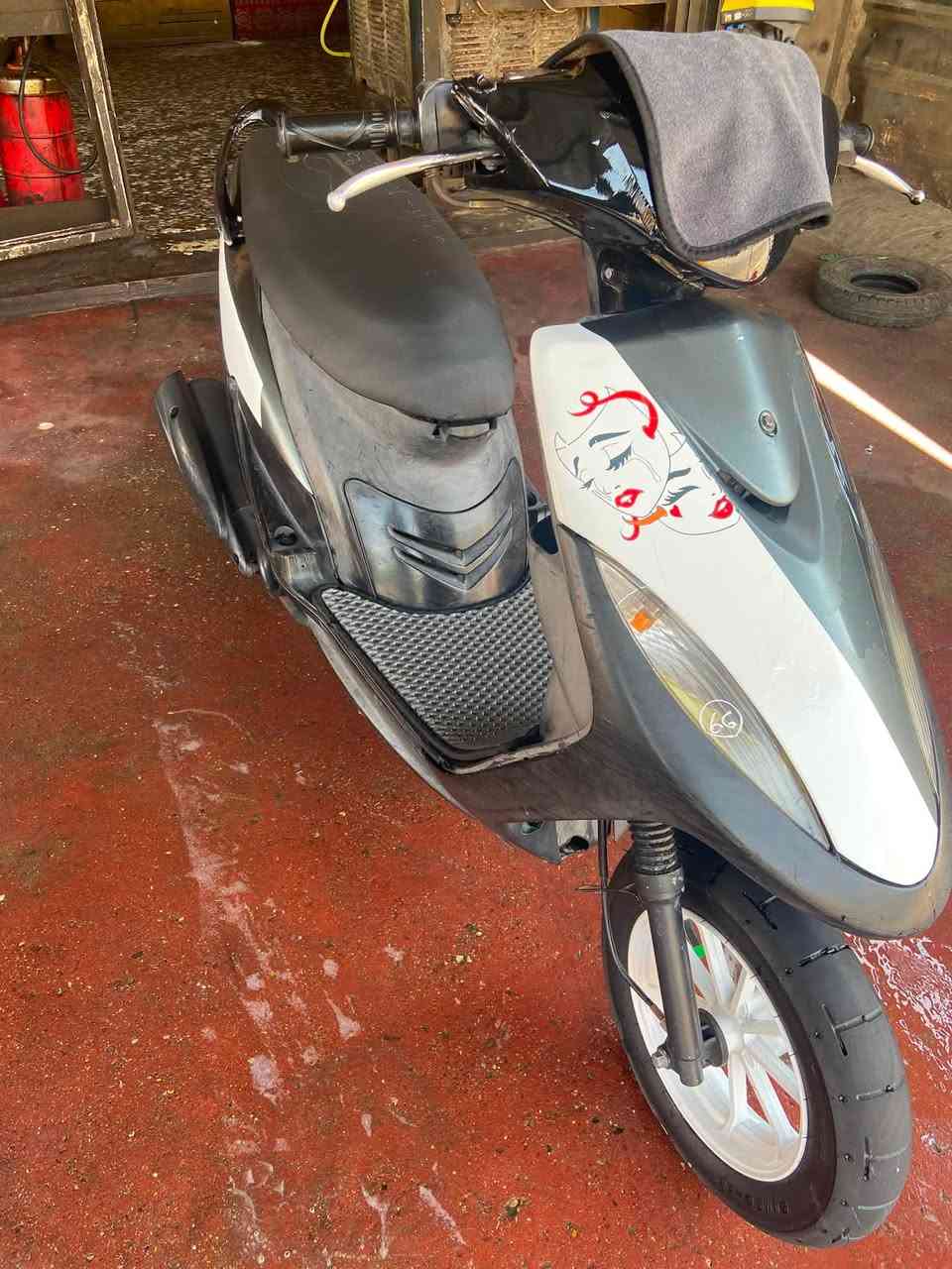 للبيع بغداد لزعفرانيه سعر ٦٠٠ وبيها مجال بلاد وغراضه كلها موجوده ***********
