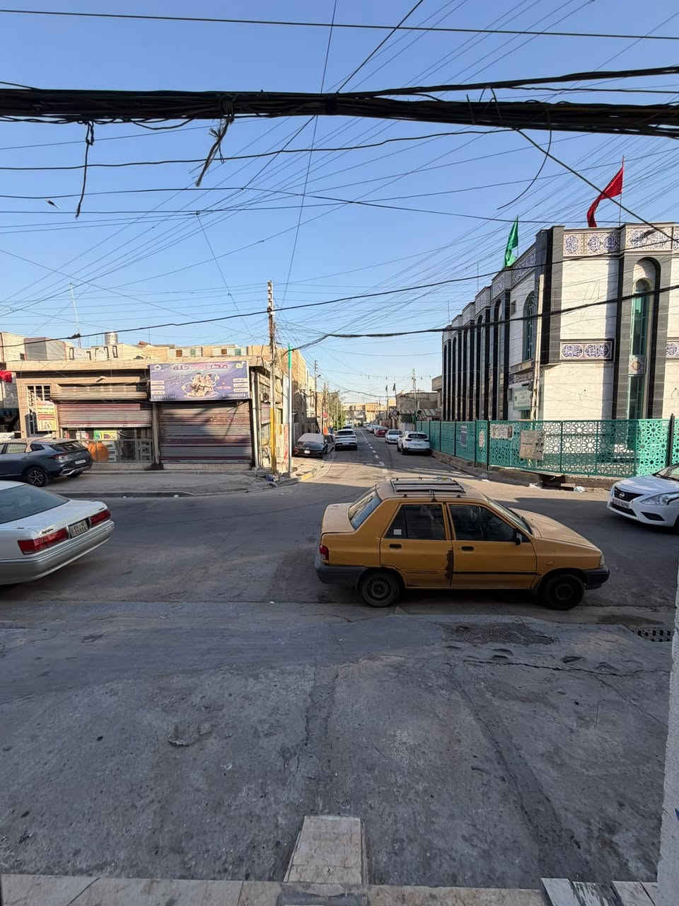 يا الله
مشتمل للبيع قي الشعب الكويتي على شارع عريض حيوي خلف مركز شرطة الشعب
المساحة ٧٥ متر
واجه ٤ الا ربع / نزال ٢٠ متر
بناء سنة ٢٠٢٣
يحتوي على ثلاث غرف نوم وخدمات بكل طابق
وصالة خطار ومطبخ ومنور
للاستفسار/ مكتب الحضارة للوساطة العقارية
***********
