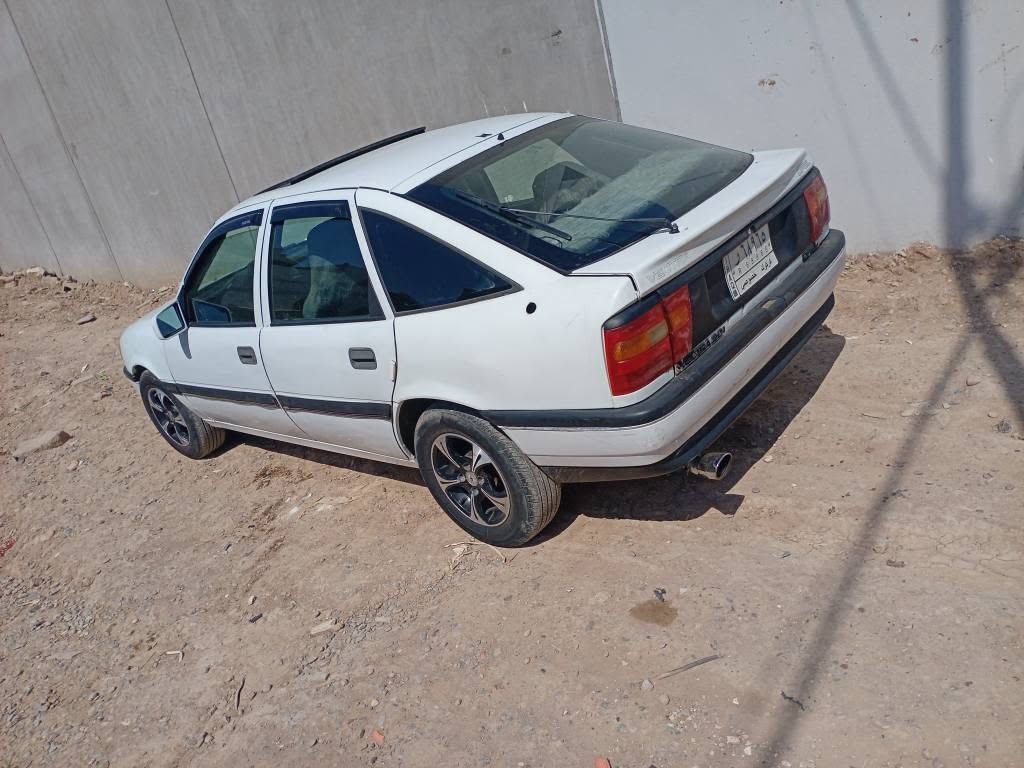 اوبل فكترا للبيع موديل 1991 محرك 20بيه دفتر بنزين كير محرك شرط استيرن باور قفل مركزي سقف سلايت  شرط تحويل والغرمات  سعرها ٣٠ بيه مجال الاستفسار على الرقم *********** كركوك, العراق
