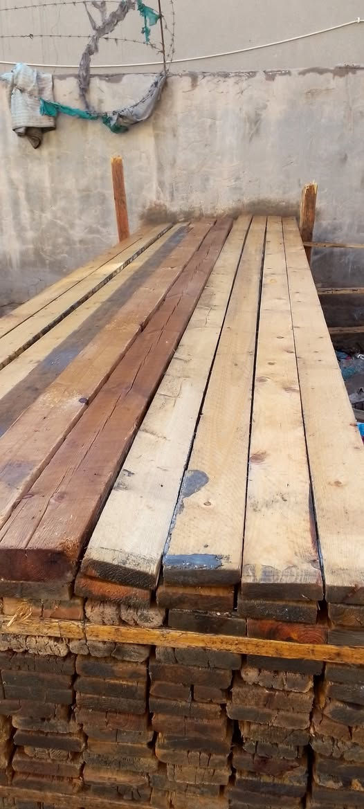 قالب خشب للبيع العدد ٩ مكاعب مشتغل بي شغلتين العنوان بابل رقم الهاتف ***********
