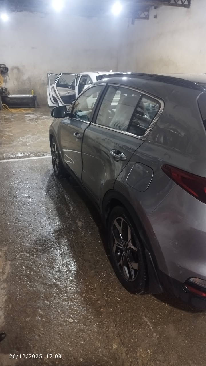 سلام عليكم سبورتج موديل 2022 رقم بغداد مواصفات فوول بنراما بصمه تشغيل بصمه ابواب سايد بريك دكمه جنطه كهرباء كامره دواره شاشه جبيره كشنات جلد كشنات كهرباء+تدفئه تبريد بل كشنات حساسات اماميه خلفيه وبعد بيه مواصفات السعر 165 وبيه مجال قليل *********** بي واتساب
