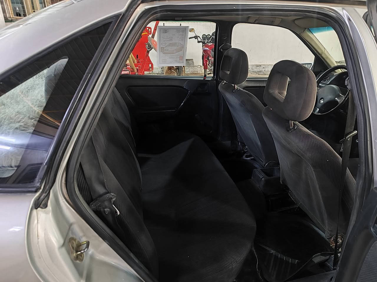 السلام عليكم 
اوبل فيكترا حجم 18كير اوتوماتيك موديل 92 كير ومحرك شرط سياره نضيفه 
سنوية لغاية 28شرط الوكالة والتحويل سعرها 50وبي مجال 
للاستفسار عن طريق الاتصال 
***********
