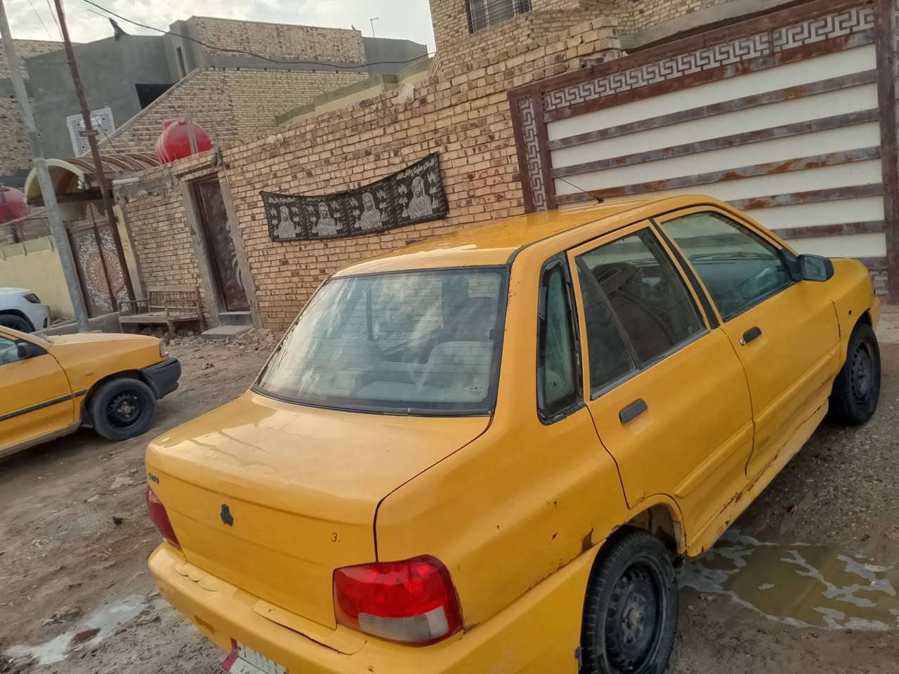 سايبه موديل ٢٠١٢ دمعه كير ومكينه جديده حداديه حلوه مطلوبه ٦٠٠ الف وراعيه بلديوانيه بس مااندله لان رقم تلفونه ضاع مني رقم قادسيه سعره ١٥ ورقه للتواصل خاص او الرقم ***********
