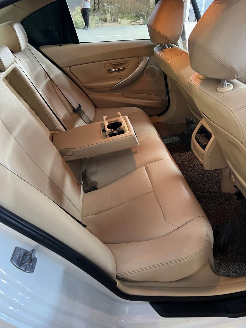 Bmwشركة العروش محرك 320N13
موديل 2014سياره فقط باب بيها شويه صبغ باقي سياره ربع متصرف عليها موصل, نينوى


**إذا كنت صاحب هذا الإعلان وتريد حذفه لأي سبب، رجاءا أرسل رسالة إلى الدعم الفني**