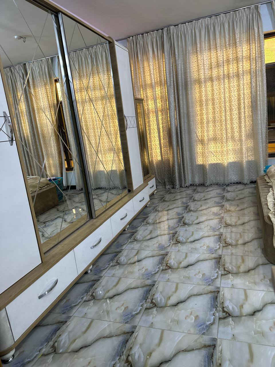 السلام عليكم

دار مساحه 106م جاهز للسكن

واجهه 5م نزال 20م مدخلين

كراج
صاله
مطبخ
حمام 2
غرف نوم 2

السعر 230مليون والتفاوض مع صاحب العقار

بغداد الغزاليه شارع المشجر مربع أسواق تازة عالشارع النافذ
للإستفسار *********** ***********
