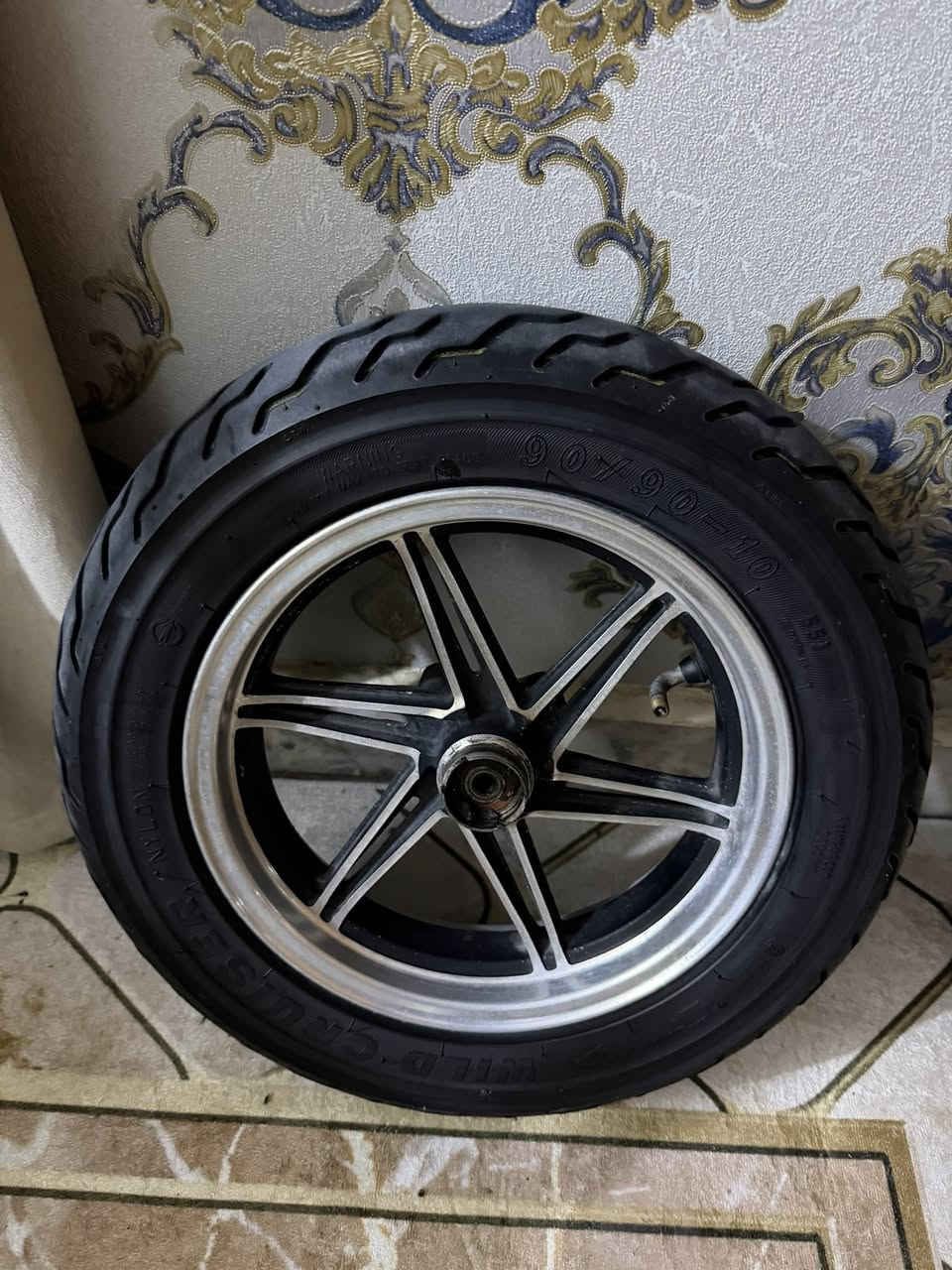 سلام عليكم ويل نجمه للبيع مكفول من طسه وعواج والصبغ جديد كلش
مكاني ناصريه مركز 
***********
