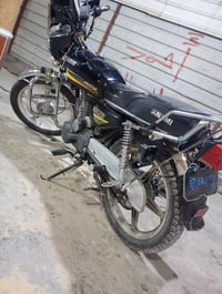 يراني سيفان • 2019 • محرك جديد