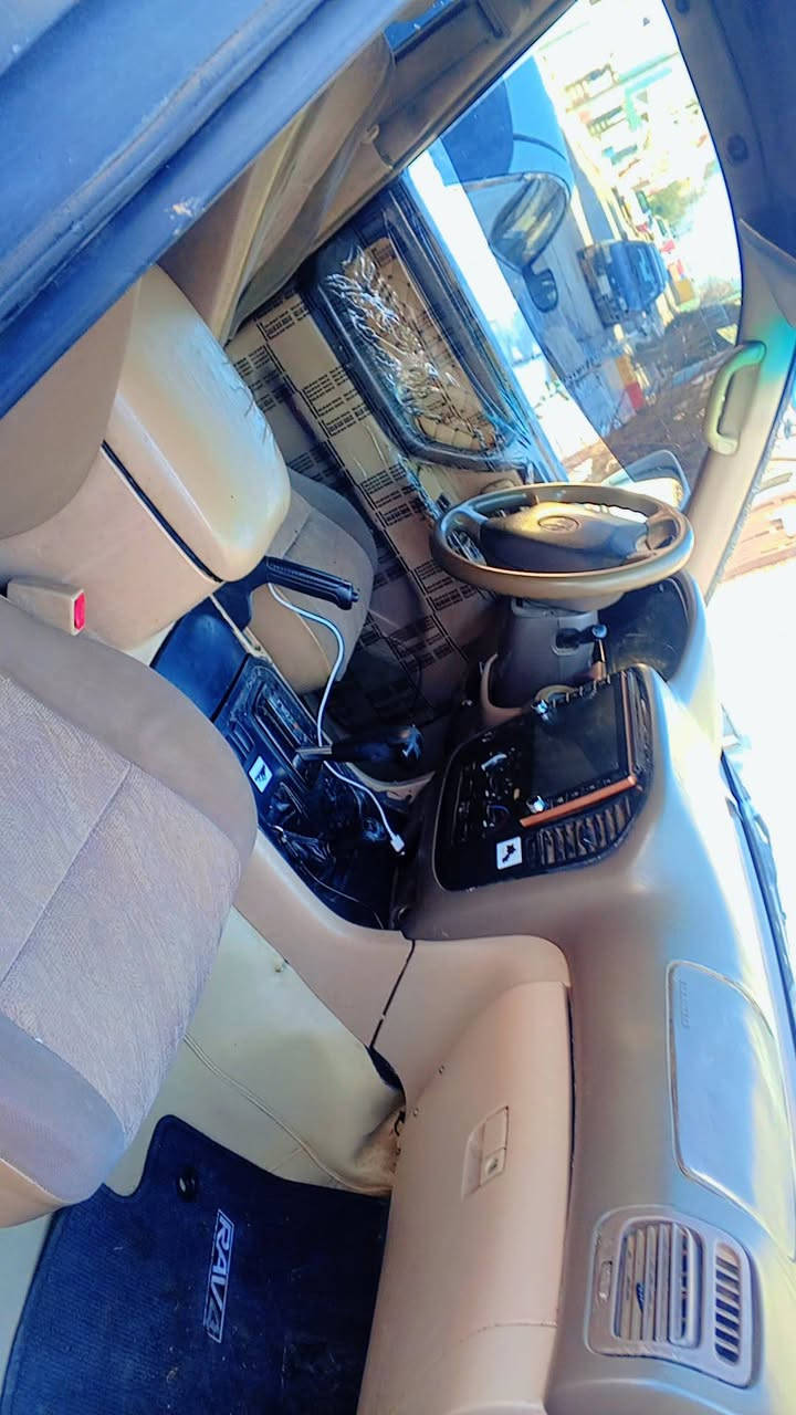 مۆنیکا مۆدێل 2000 فول مواسەفات تەنها سلایت نیە  گێرتۆماتیک گێرمەکینە ئەکسل دەبل ئەکسل بەشەرت  رەقەم ئەسڵ  رەقەمو سەنوی تاکو 2029 تازە  سیستەمی غازو بەنزین  بۆیاغ  عام پێشو پشت کەپس شانێکی  هەیەتی  تەنها شوێن هەولێر سعری 110 ورەقە ***********
