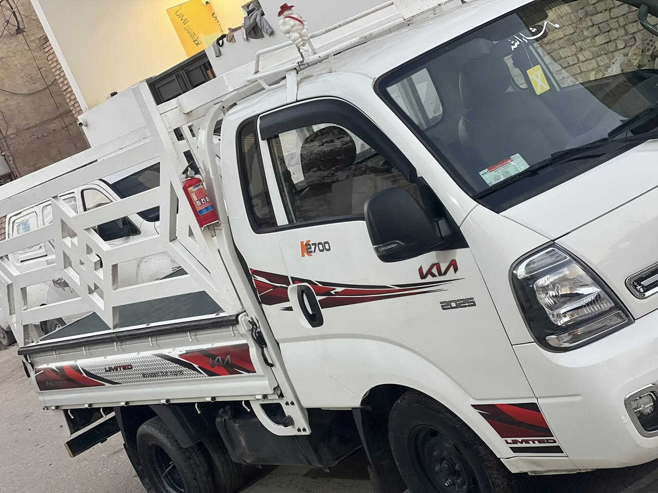 السلام عليكم للبيع كيا بنكو 2700 الموديل 2022 مكفوله كفاله عامه تبريد شغال  ***********
