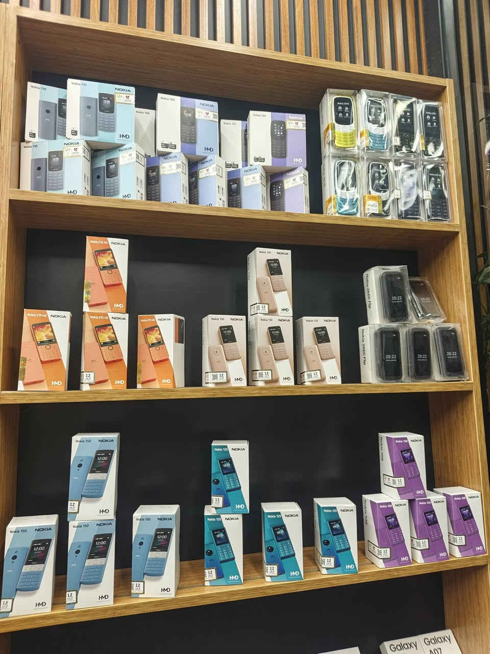 سلام عليكم اخوان متوفر موديلات نوكيا وكالة اصلي ضمان سنة جملة مفرد للاستفسار والحجز ***********  واتساب او ع الخاص اخوان وكالة يختلف سعرة عن التجاري
