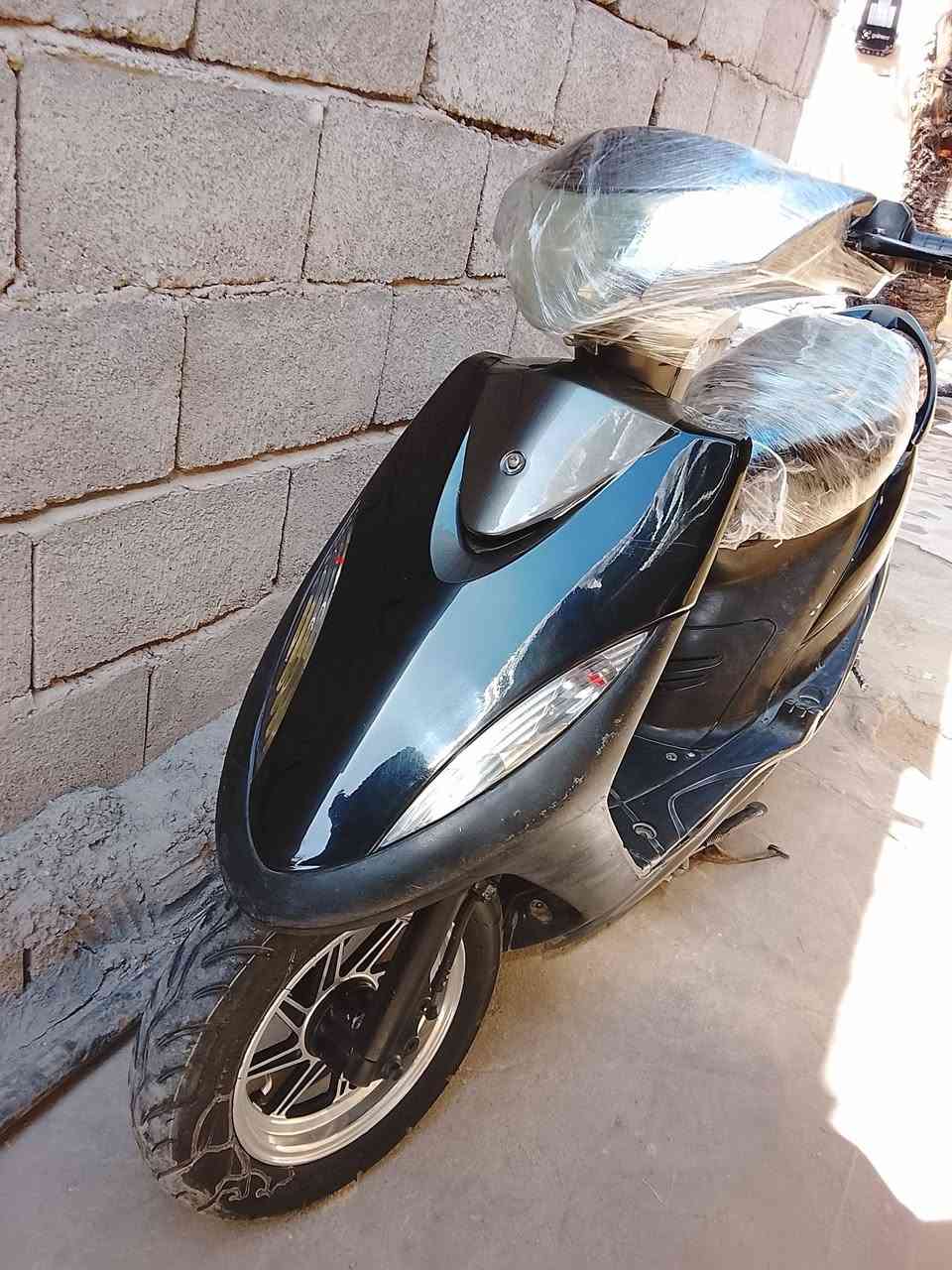 دراجة ماكس عدلة كلشي شغاال سلف شغال هندر شغاال لايت كدام شغاال زنون اصطب شغاال هورن شغاال اشاير شغاله دبلات شغاله هم قفال صندوك يشتغل وقفال ستيرن يشتغل دراجة مزدوه ويلات ومرتبه حلوه ونظيفه وكلهه مختمه حته السوادات مكاني وصور المكينه ناشرهه هم ف لاتكلي مفتوحه اولا شوف الصور وجيكه وتدلل سعر 550 موفقيه رقمي ***********
