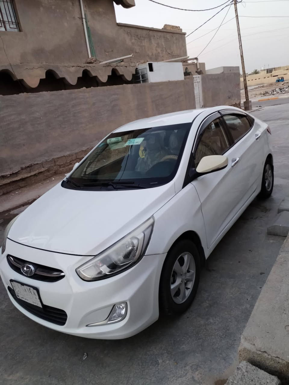 مكلف بنشر 
أكسنت موديل 2016 باسمي رقم واسط خليجي محرك 1400 اقتصادي بالبانزين صبغ حزام سياره جاهزه تخم تاير تخم ويل كب الأصلي ريمونت قفل وفتح أبواب وجنطه اشاير بالمري كامره اماميه وخلفيه السعر 87 رقمي *********** نعمانيه
