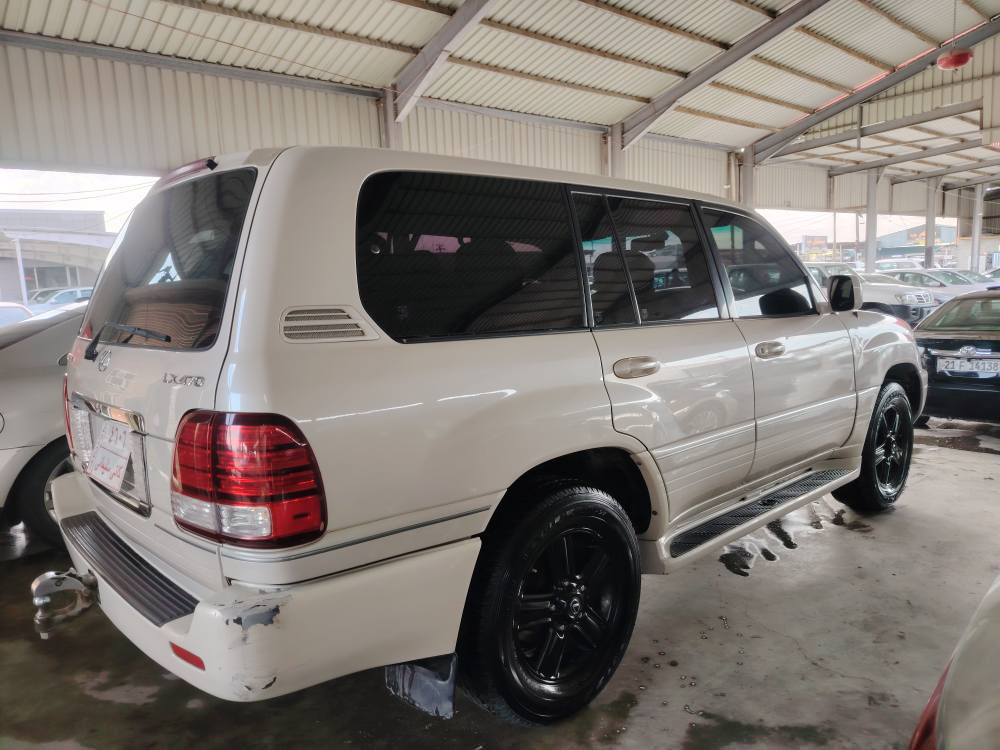 لێکزز مۆدێل 2007فول مواسەفات ناوزەرد دوبەی بەشەرت ماڵی کەس نەبێ کێشەی نەبێ کۆدی بۆکراوە چوارتایەیی لۆکی لەژێرە گێڕومەکینەی بەشەرت نەکراوەتەوە کارەباییو گشت گیانی بێ عەیبە چوپەکانی بەرزو نزم دەکات وەک شەریکە 5پارجەی بۆیاخە بێ ناوگرتن سعری 120$مەجال ***********..*********** كركوك, العراق
