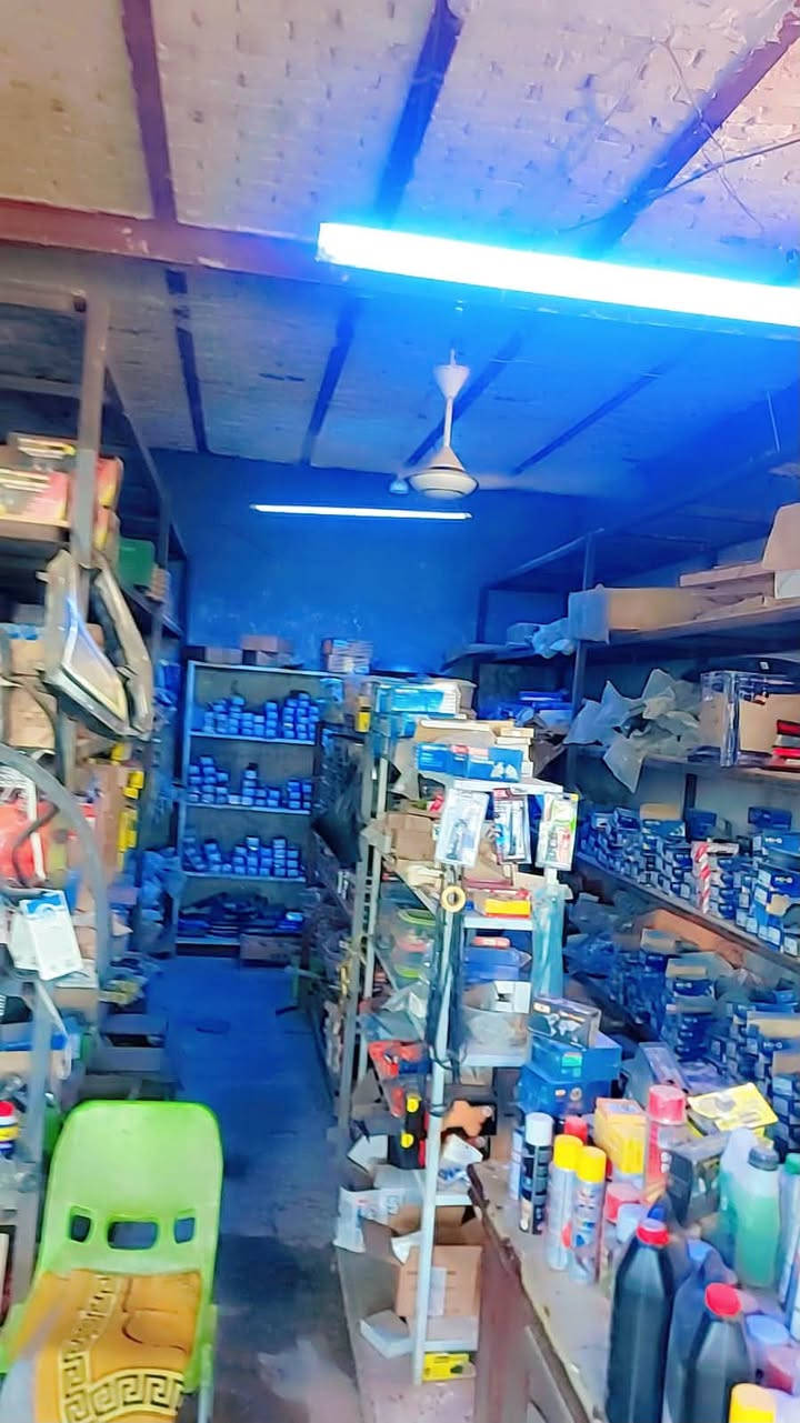 مجمع مواد احتياطيه 
للبيع 
جاهز وكامل وشغال خير من الله 
سبب البيع لعدم التفرغ 
سوق الشوخ تقاطع الوائلي مجاور حداده حسن نجم 
للاستفسار 
***********

***********
@إشارة

